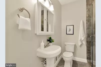 1317 Emerald Street NE, Washington, DC 20002 - Photo 25