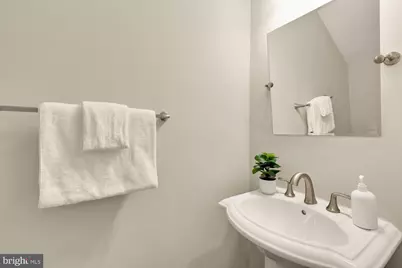 1317 Emerald Street NE, Washington, DC 20002 - Photo 15