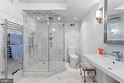 700 New Hampshire Avenue NW #717, Washington, DC 20037 - Photo 19