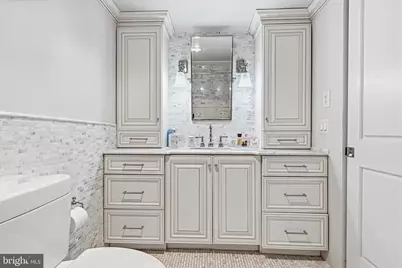 700 New Hampshire Avenue NW #717, Washington, DC 20037 - Photo 23