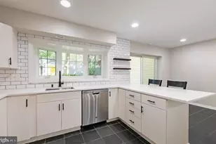 2317 37th St NW, Washington, DC 20007 - Photo 19
