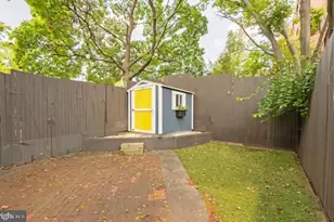 2317 37th St NW, Washington, DC 20007 - Photo 51