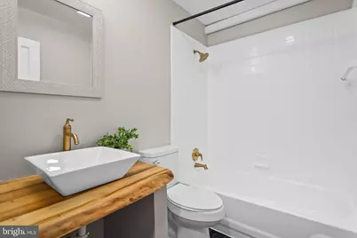 1848 Capitol Avenue NE, Washington, DC 20002 - Photo 27