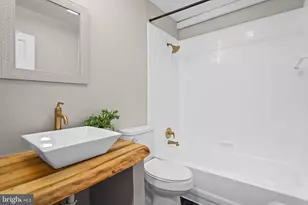 1848 Capitol Ave NE, Washington, DC 20002 - Photo 27