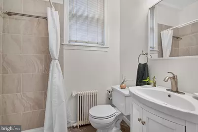 2520 41st Street NW #5, Washington, DC 20007 - Photo 9