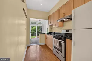 2520 41st St NW, Washington, DC 20007 - Photo 11