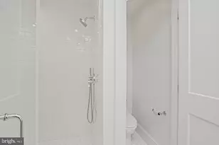 1920 35th St NW, Washington, DC 20007 - Photo 23
