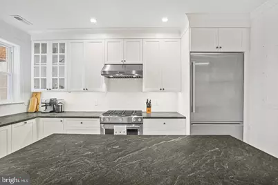 1920 35th Street NW, Washington, DC 20007 - Photo 3