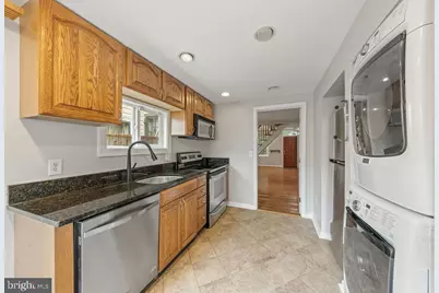 1124 C Street NE, Washington, DC 20002 - Photo 9