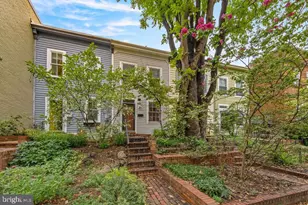 1124 C St NE, Washington, DC 20002 - Photo 1