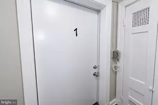 126 O St SW, Washington, DC 20024 - Photo 5
