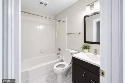 126 O Street SW, Washington, DC 20024 - Photo 9