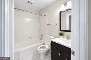 126 O St SW, Washington, DC 20024 - Photo 9