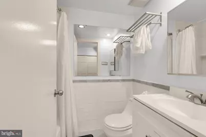 1726 17th Street NW #102, Washington, DC 20009 - Photo 9
