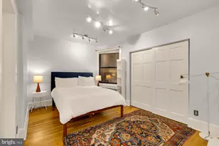 1726 17th St NW, Washington, DC 20009 - Photo 7