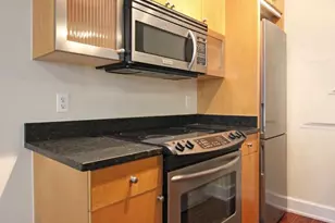 1121 24th St NW, Washington, DC 20037 - Photo 7