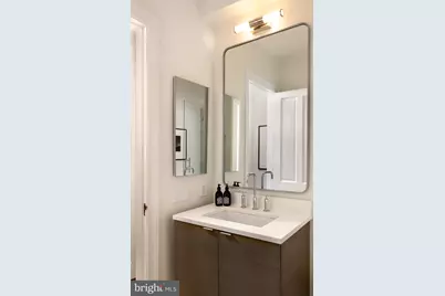 2017 Hillyer Place NW, Washington, DC 20009 - Photo 37