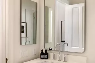 2017 Hillyer Pl NW, Washington, DC 20009 - Photo 37