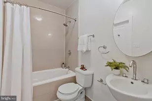 1910 8th St NW, Washington, DC 20001 - Photo 17