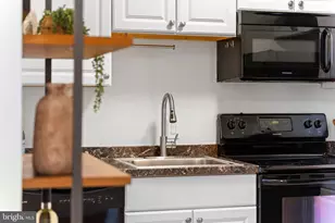 2000 16th St NW, Washington, DC 20009 - Photo 15