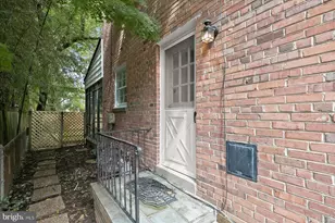 2925 Kanawha St NW, Washington, DC 20015 - Photo 3