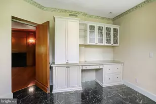 2303 Bancroft Pl NW, Washington, DC 20008 - Photo 31