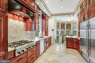 2303 Bancroft Pl NW, Washington, DC 20008 - Photo 15