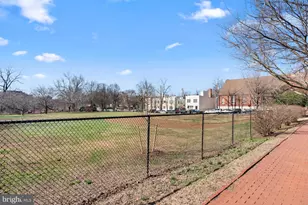 2517 P St NW, Washington, DC 20007 - Photo 21