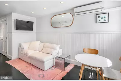 1832 Corcoran Street NW #B, Washington, DC 20009 - Photo 3