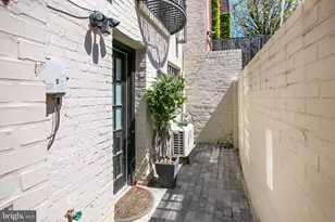 1832 Corcoran St NW, Washington, DC 20009 - Photo 11