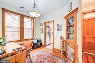 561 15th St SE, Washington, DC 20003 - Photo 3