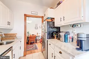 561 15th St SE, Washington, DC 20003 - Photo 5