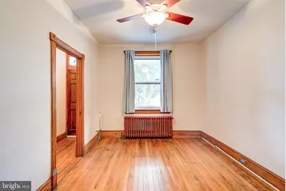 561 15th Street SE, Washington, DC 20003 - Photo 13