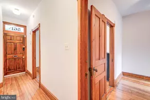 561 15th St SE, Washington, DC 20003 - Photo 19
