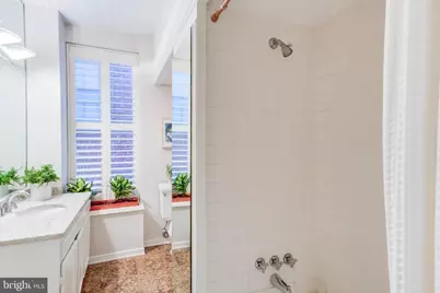 112 12th Street SE, Washington, DC 20003 - Photo 13