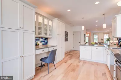 621 4th Street NE, Washington, DC 20002 - Photo 5