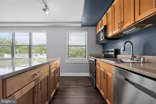 210 Oakwood St SE, Washington, DC 20032 - Photo 5