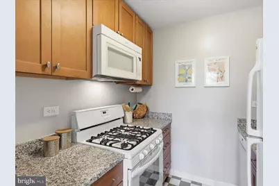 2201 L Street NW #409, Washington, DC 20037 - Photo 11