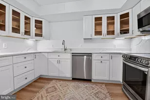 1015 33rd Street NW, Washington, DC 20007 - Photo 15