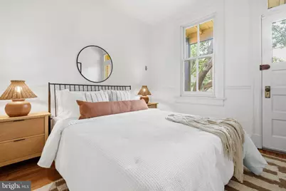 158 12th Street SE, Washington, DC 20003 - Photo 33