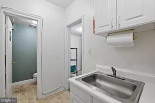701 E St SE, Washington, DC 20003 - Photo 17