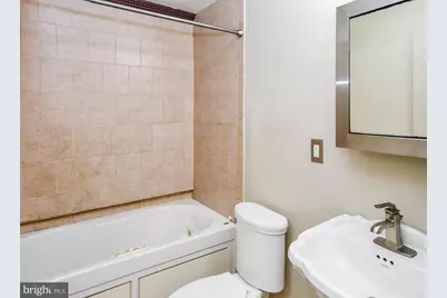 725 12th Street NE #B, Washington, DC 20002 - Photo 13