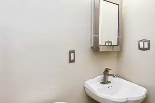 725 12th St NE, Washington, DC 20002 - Photo 15