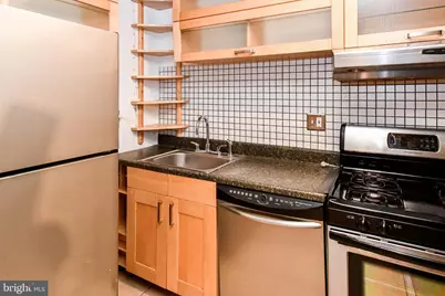 725 12th Street NE #B, Washington, DC 20002 - Photo 9