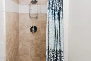 725 12th St NE, Washington, DC 20002 - Photo 9