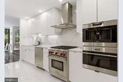 700 New Hampshire Avenue NW #120, Washington, DC 20037 - Photo 9