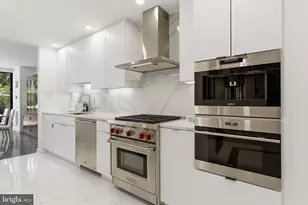 700 New Hampshire Ave NW, Washington, DC 20037 - Photo 9