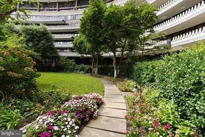 700 New Hampshire Avenue NW #120, Washington, DC 20037 - Photo 35