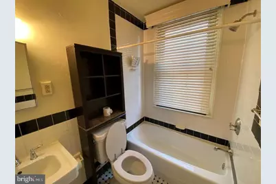 1010 25th Street NW #204, Washington, DC 20037 - Photo 13