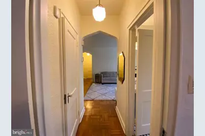 1010 25th Street NW #204, Washington, DC 20037 - Photo 9